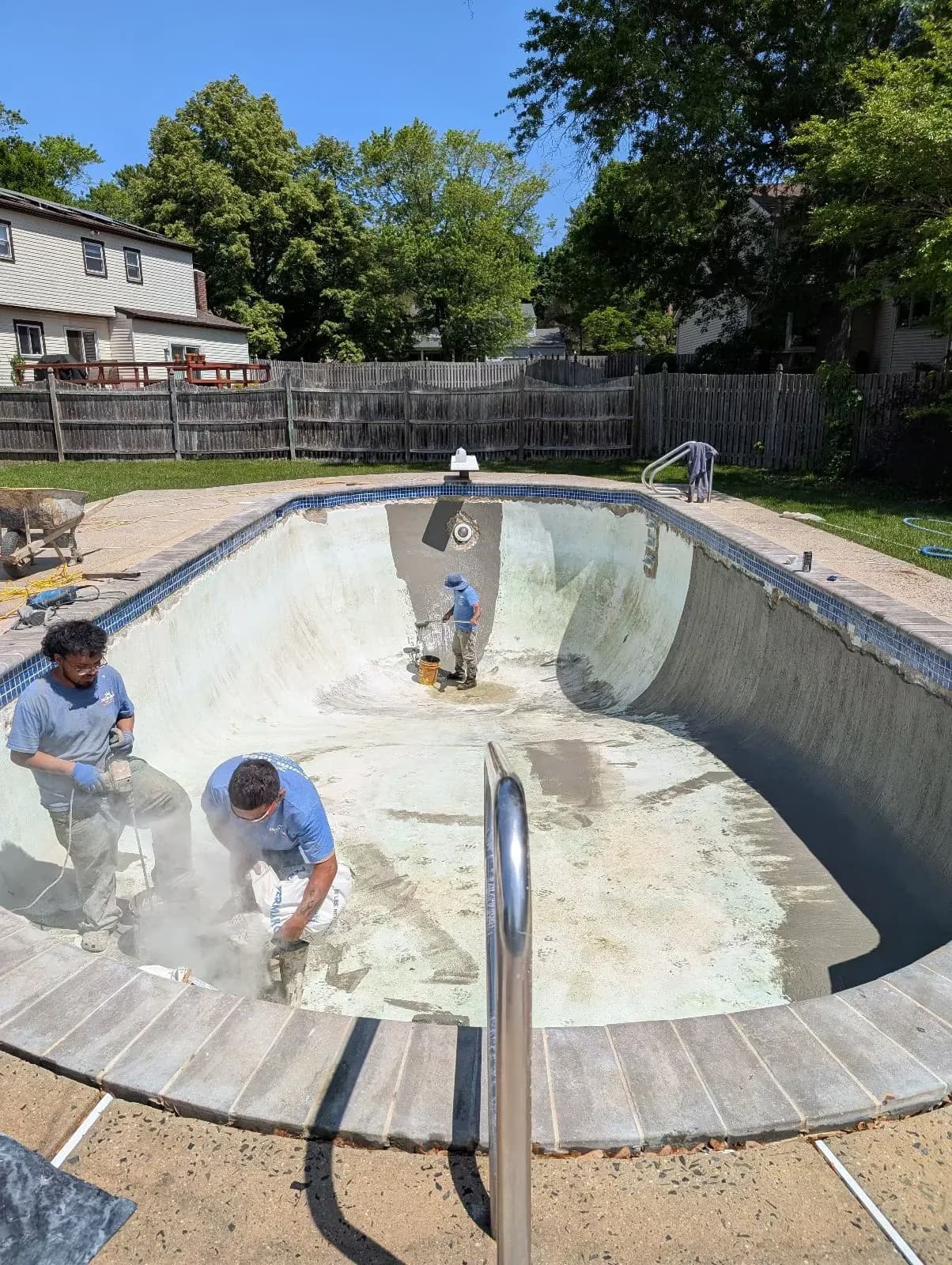 resurface a pool with quartz