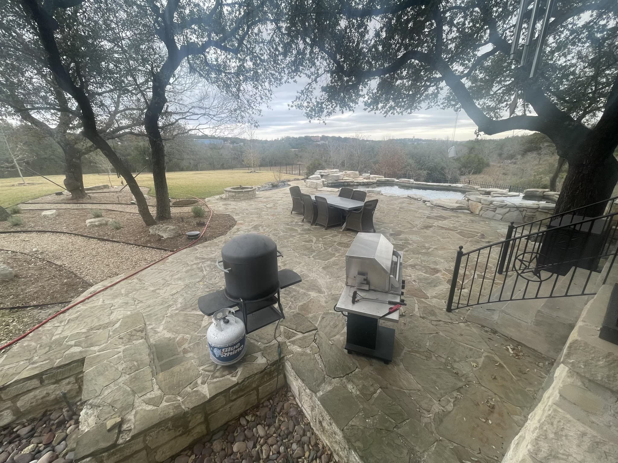 replace pool deck with travertine pavers