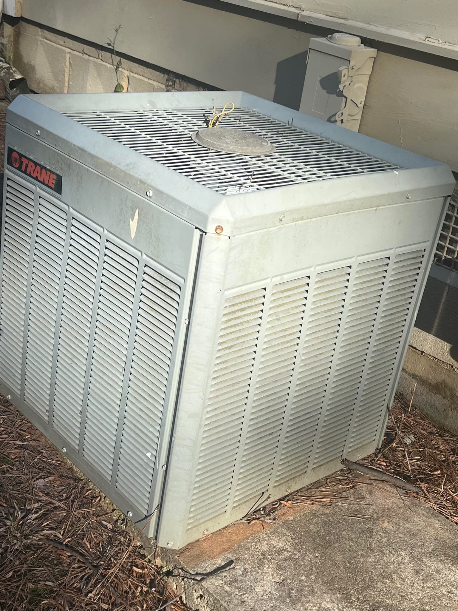 install a 2.5 ton trane ac system and 80% furnace