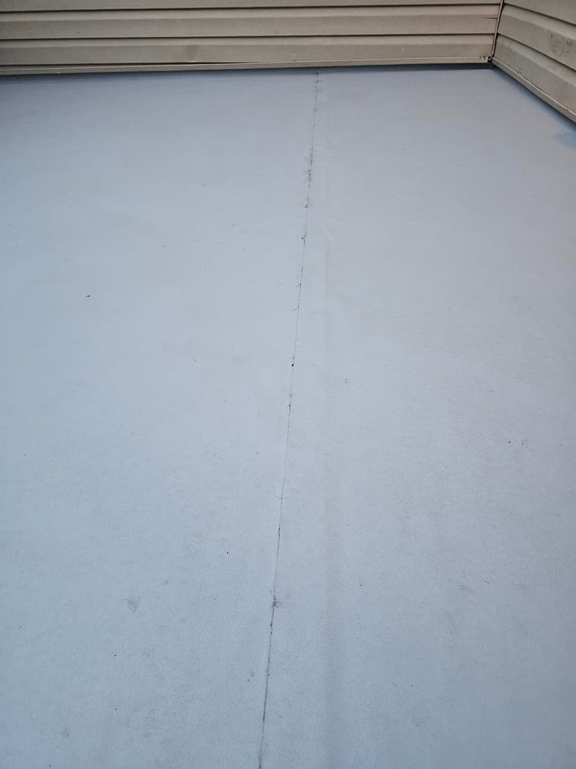 install a roofing patio membrane