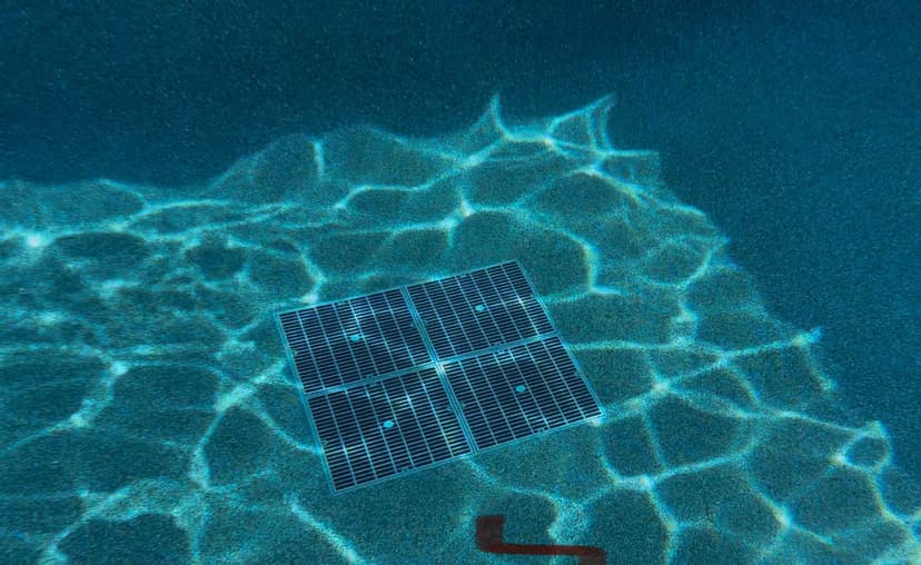 clean pool main drain area