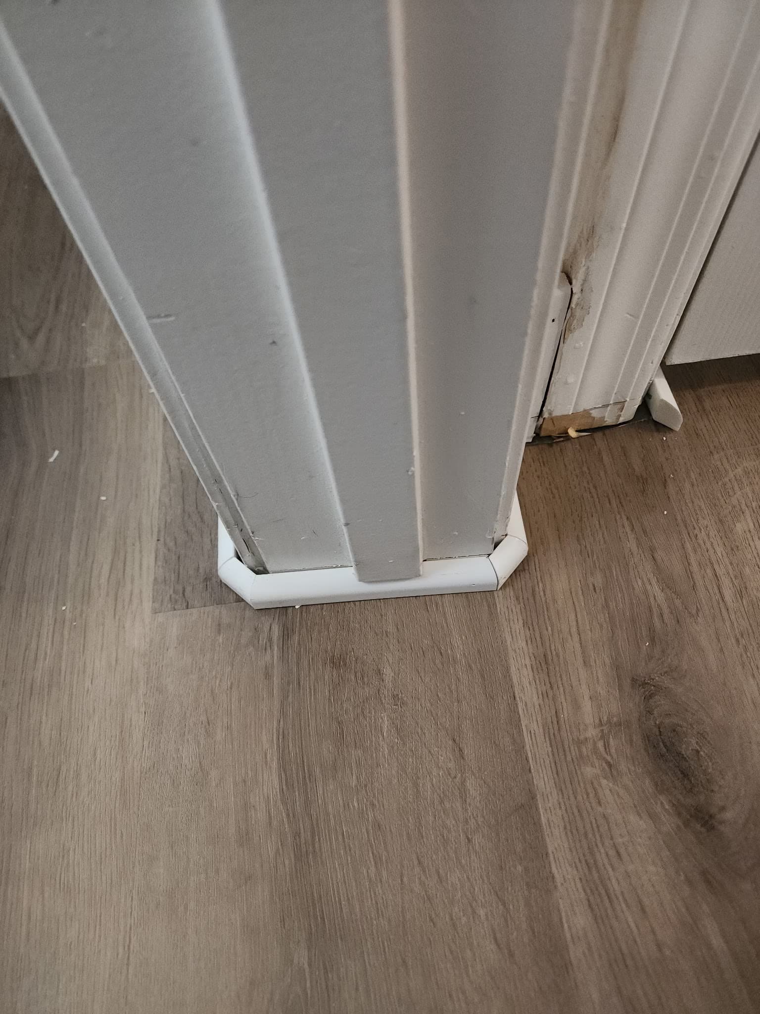 install luxury vinyl plank flooring